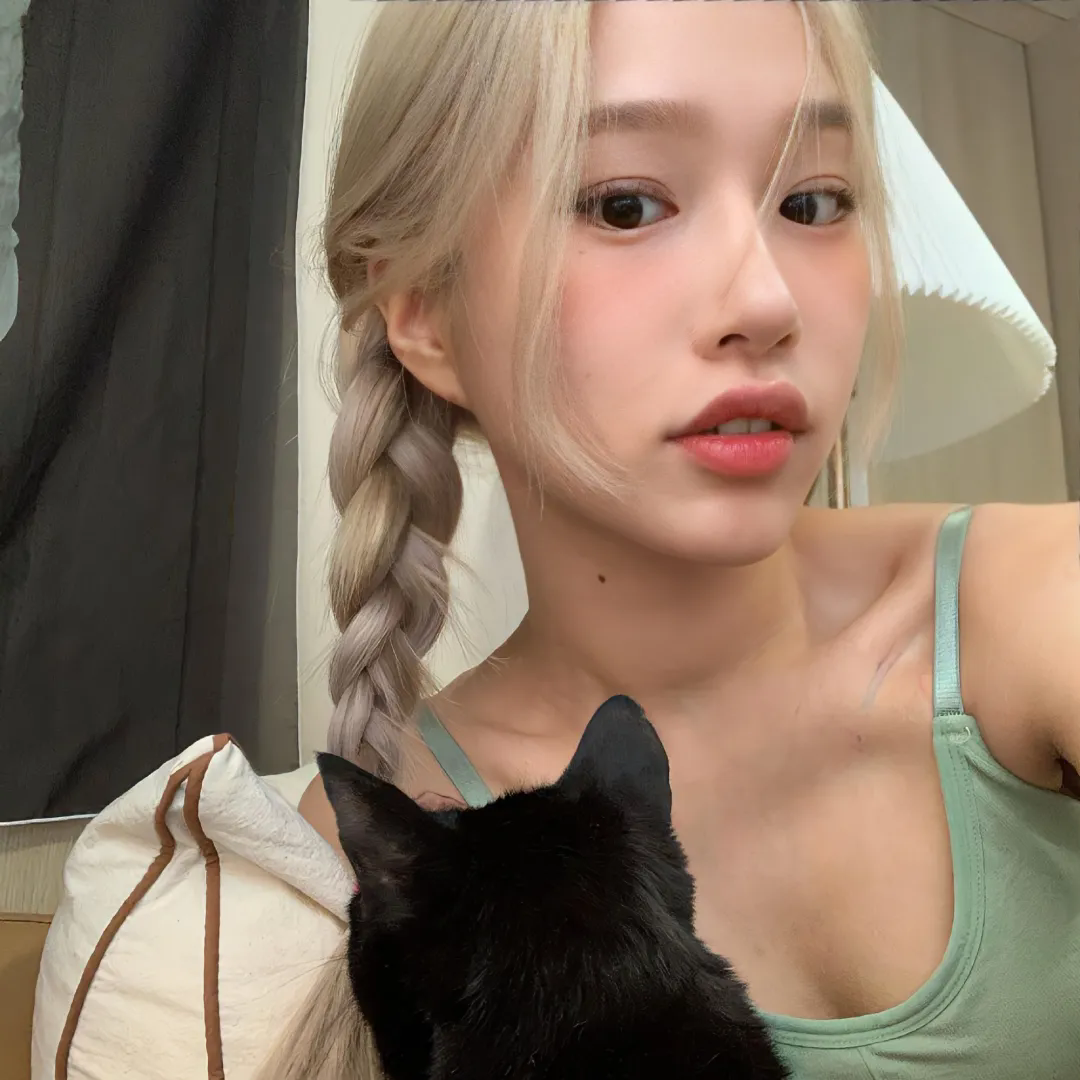 终将散去的尾迹云